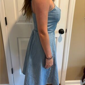 demin midi dress, so cute for vacations